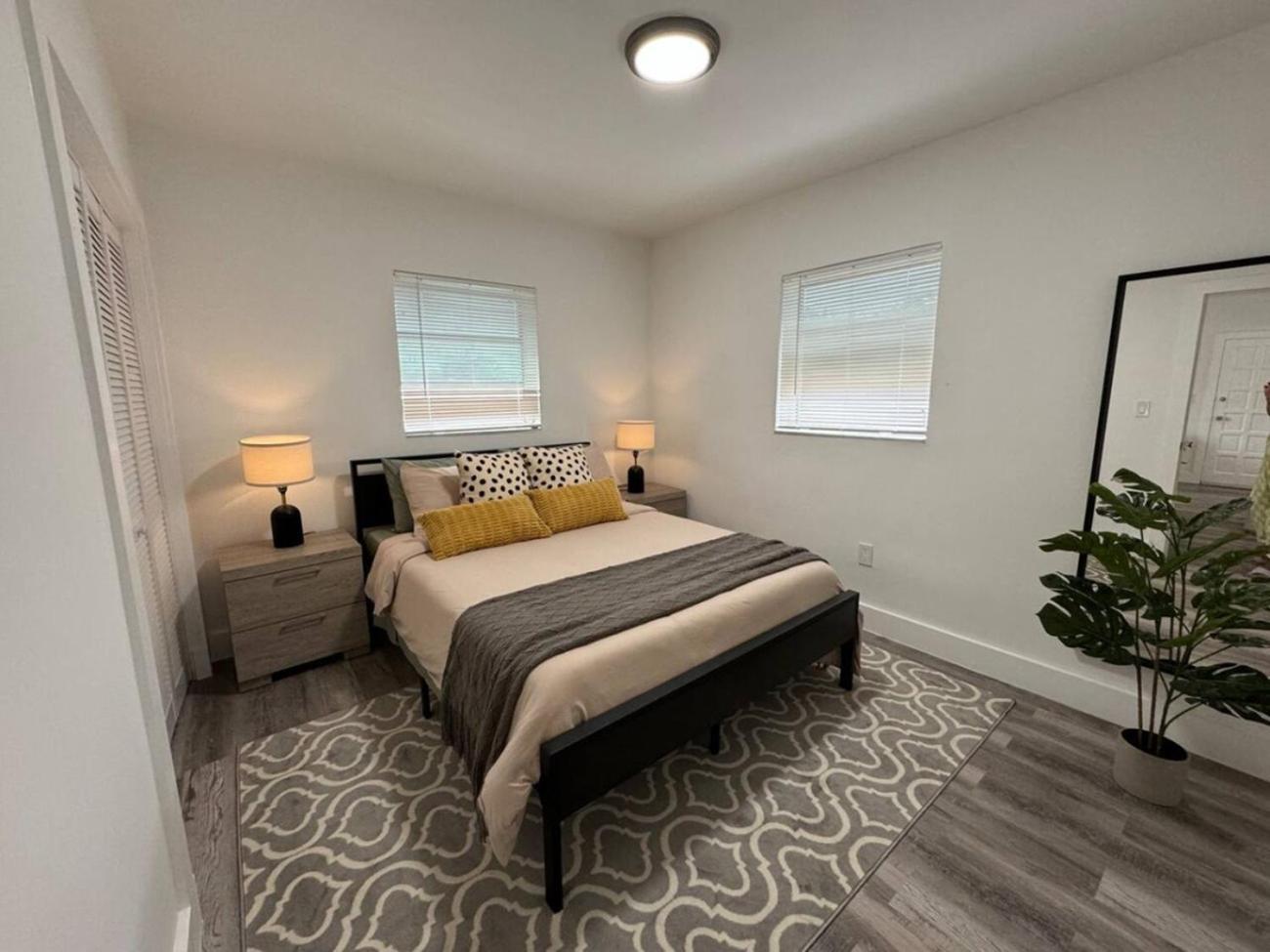 Remodeled Little Havanna Apartments Great Location ไมอามี ภายนอก รูปภาพ
